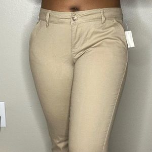 CUTE AÉROPOSTALE KHAKI PANTS